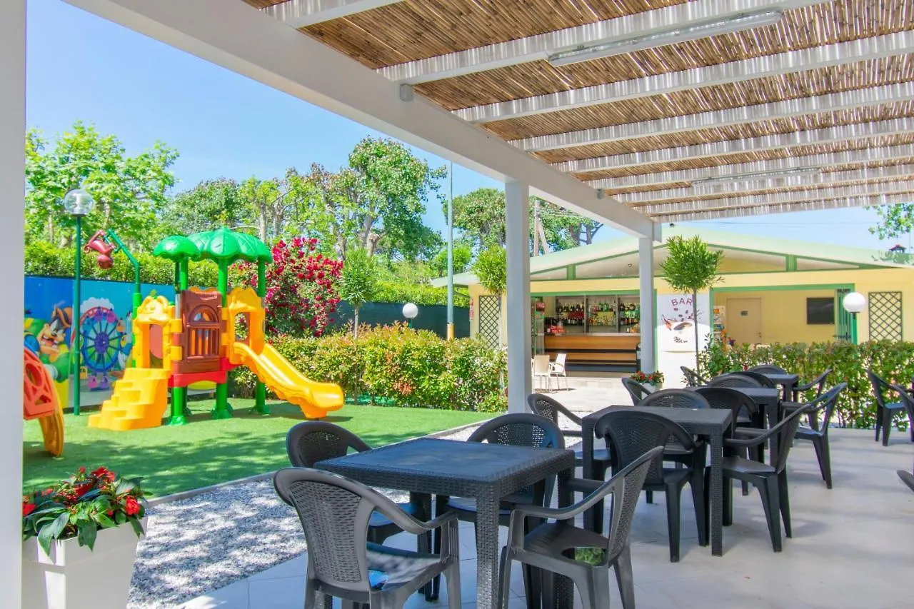 Campsite Camping Parco Vacanza Partaccia 2 Marina di Massa Italy
